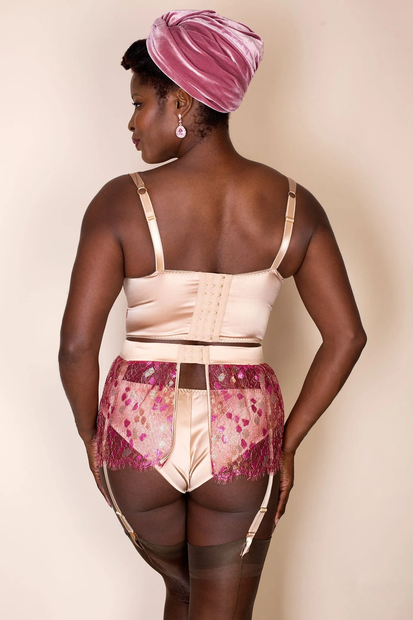 Amaryllis Skirted Suspender