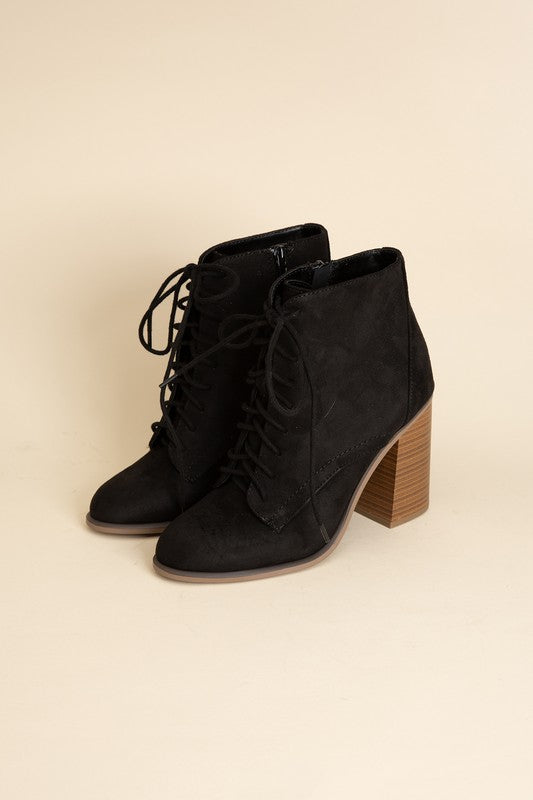 KIDMAN LACE UP BOOTS