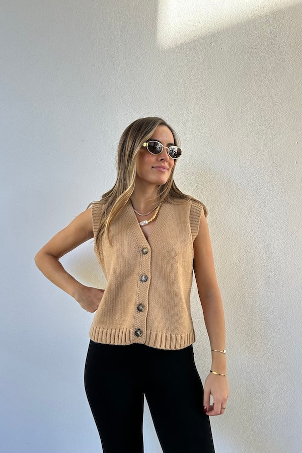 Mia Vest Caramel