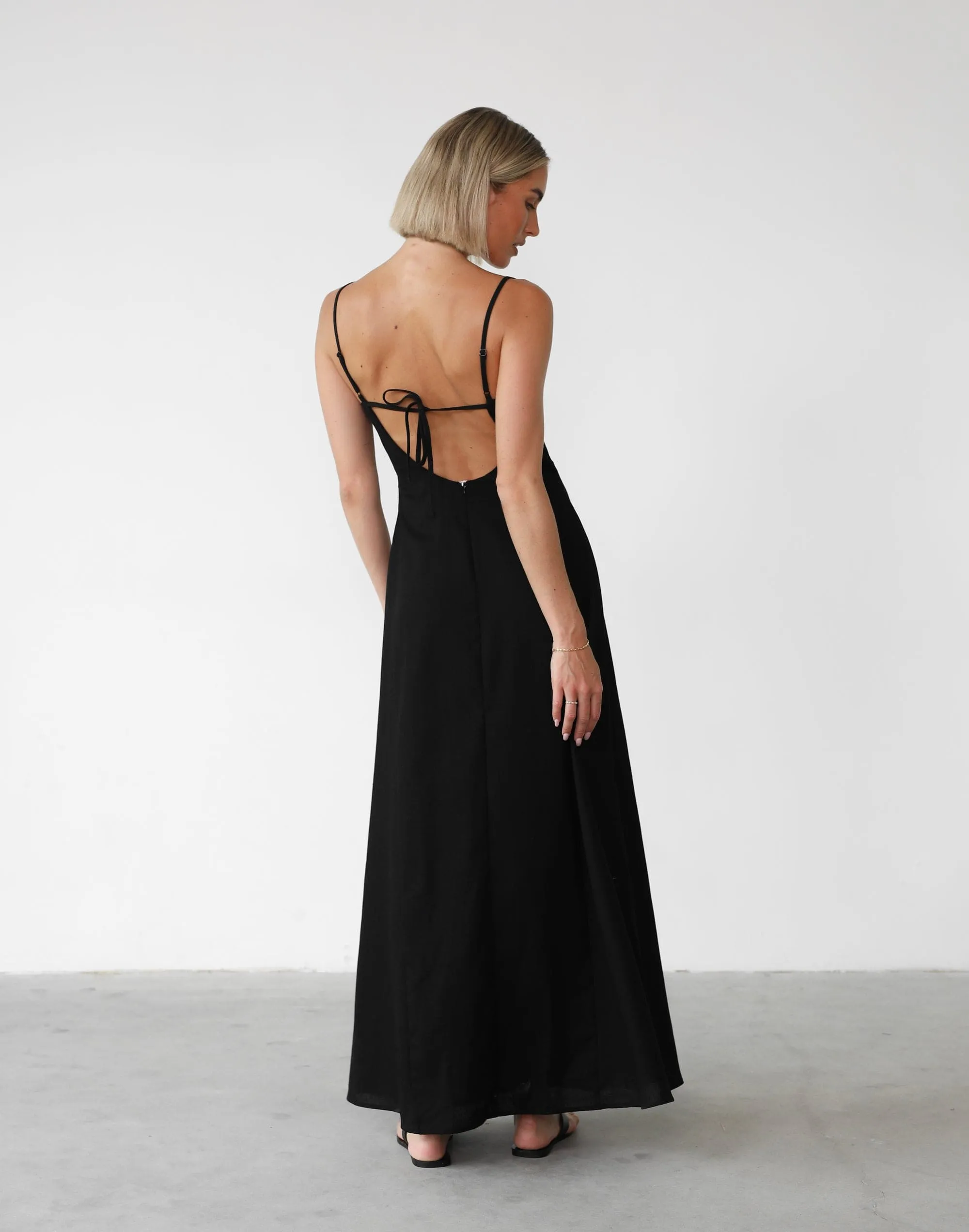 Norah Maxi Dress (Black)