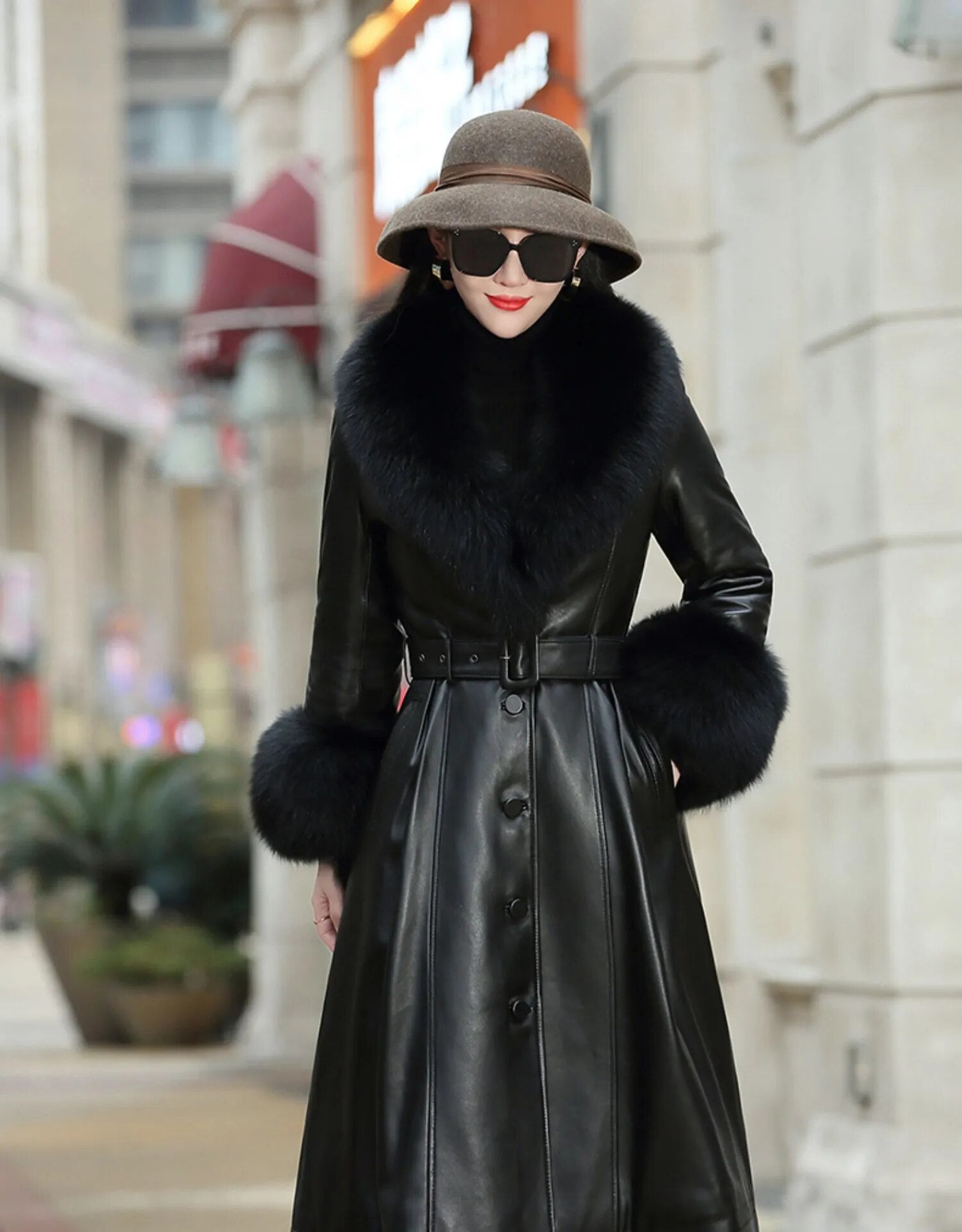 Women's Korean Style Real Sheepskin Leather Fox Collar Winter Coat